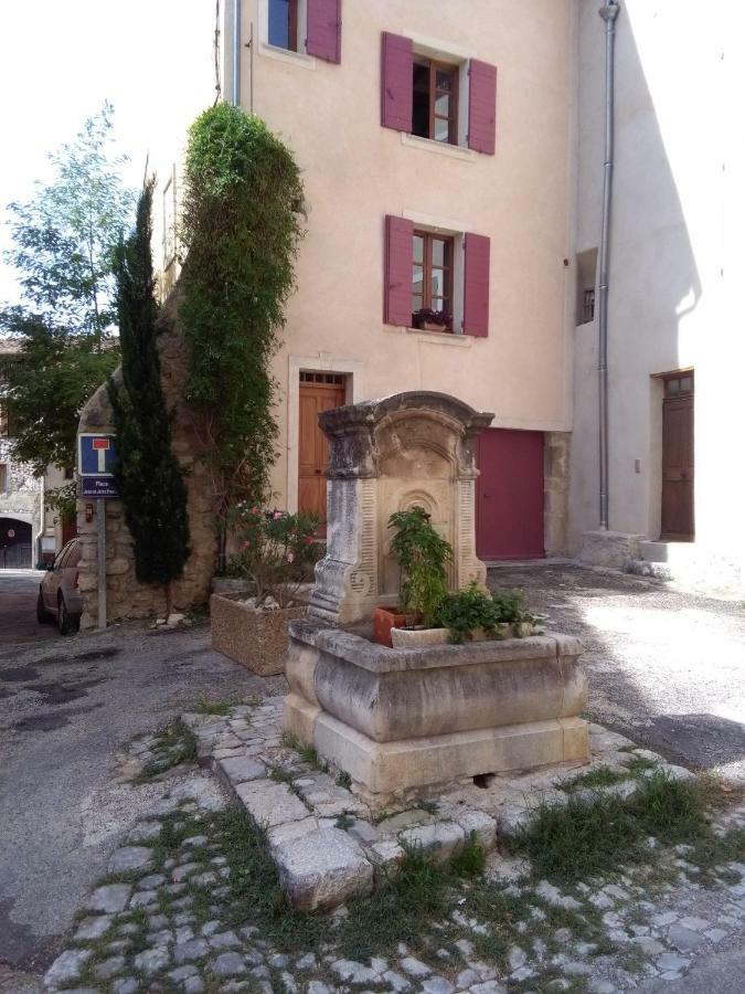 La Maison Derriere La Fontaine Buis-les-Baronnies Bagian luar foto