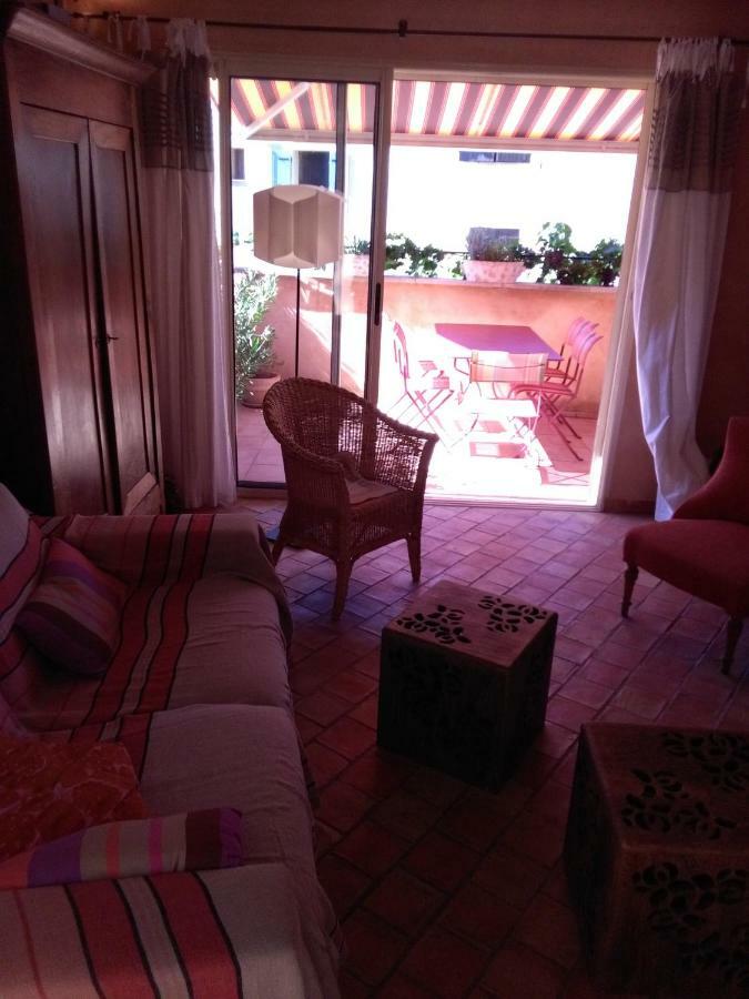 La Maison Derriere La Fontaine Buis-les-Baronnies Bagian luar foto