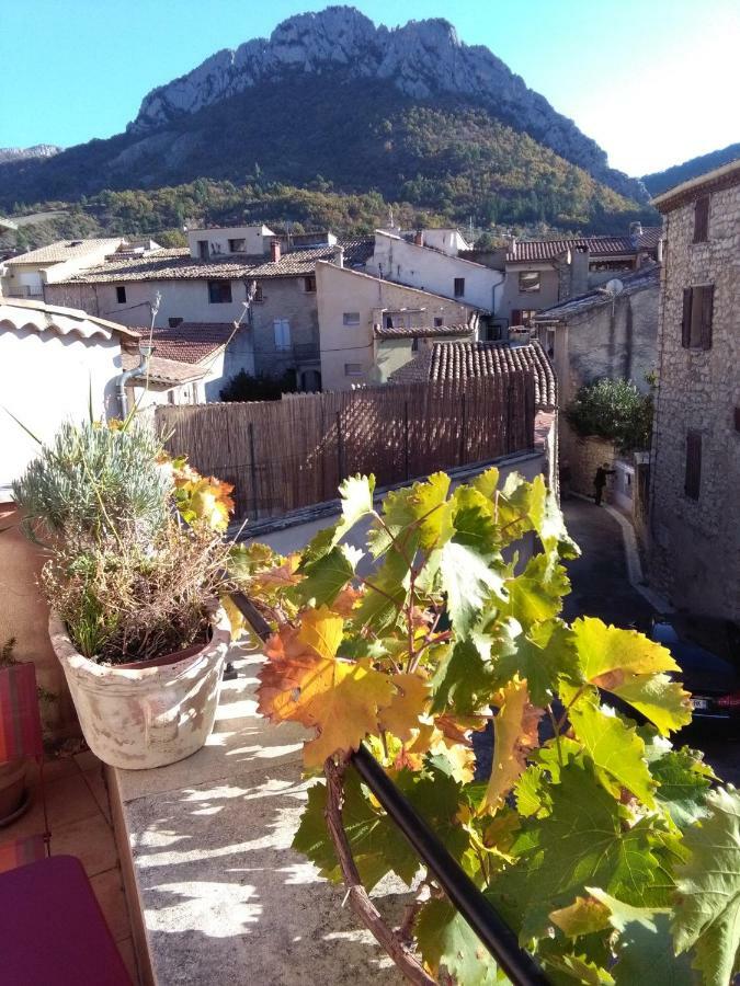 La Maison Derriere La Fontaine Buis-les-Baronnies Bagian luar foto